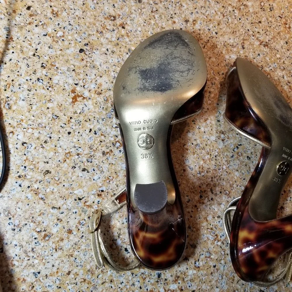 Dolce & Gabbana Tortoise Shoes Size 38.5 (8.5 US) - Picture 8 of 15